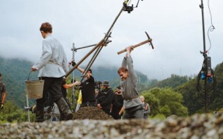 锦衣之下剧情介绍（锦衣之下剧情介绍 剧情简介）